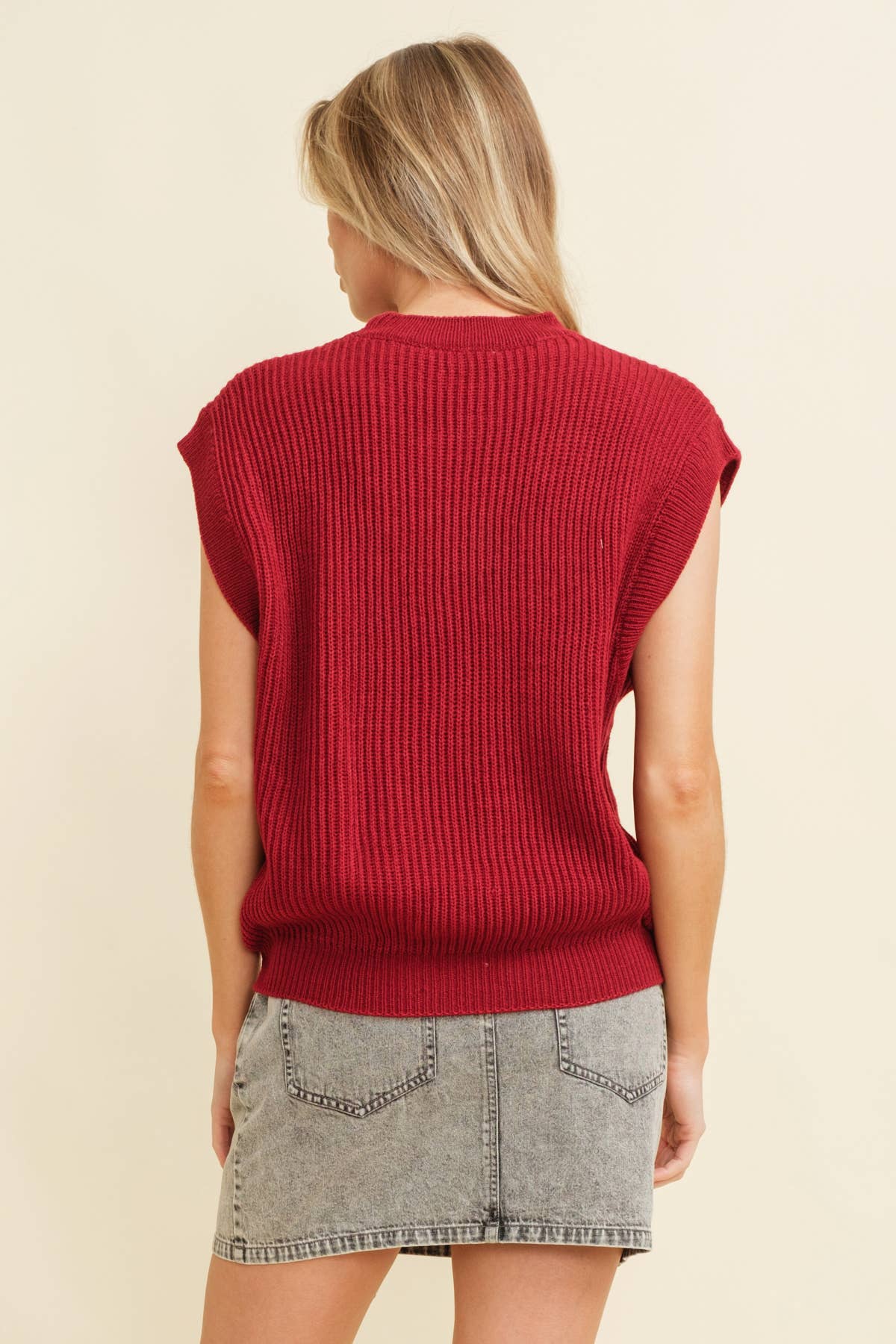 Gameday Embroidered Sleeveless Sweater Vest- Burgundy