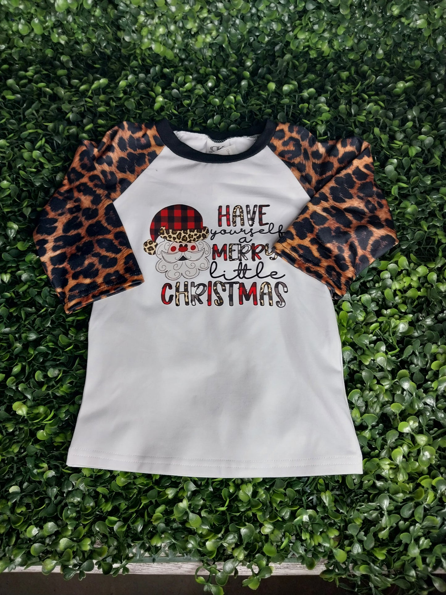 Cheetah/White Belly Raglan Christmas Pressed