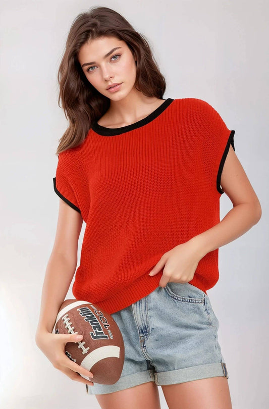 Rolled Sleeve Contrast Trim Knit Top