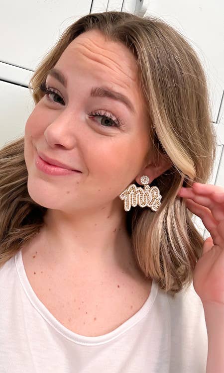 Mrs. Seed Bead Earrings- White & Gold