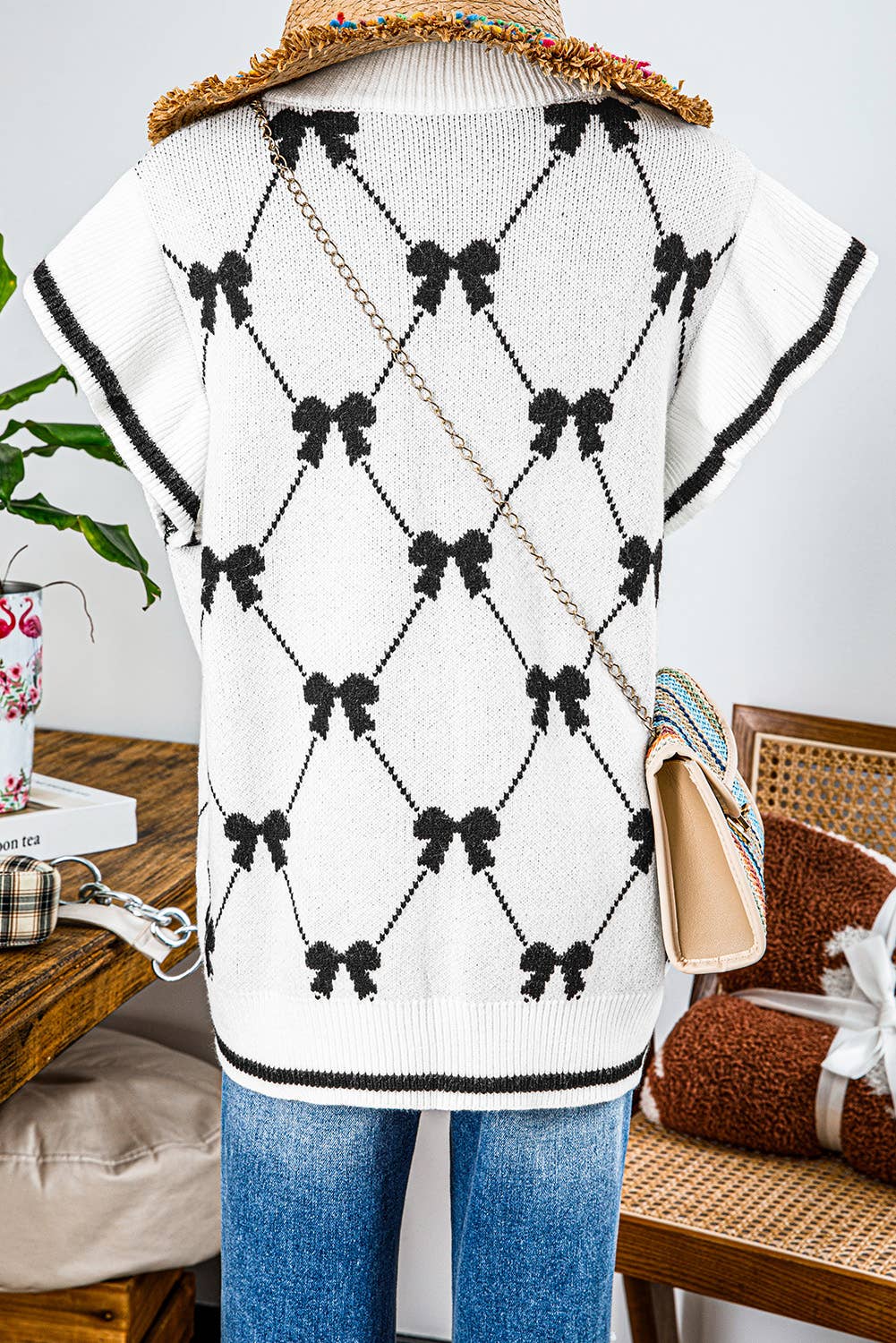 Fashion-W Preppy Vibes Bow Print Zipped Collar Sweater Tee- White