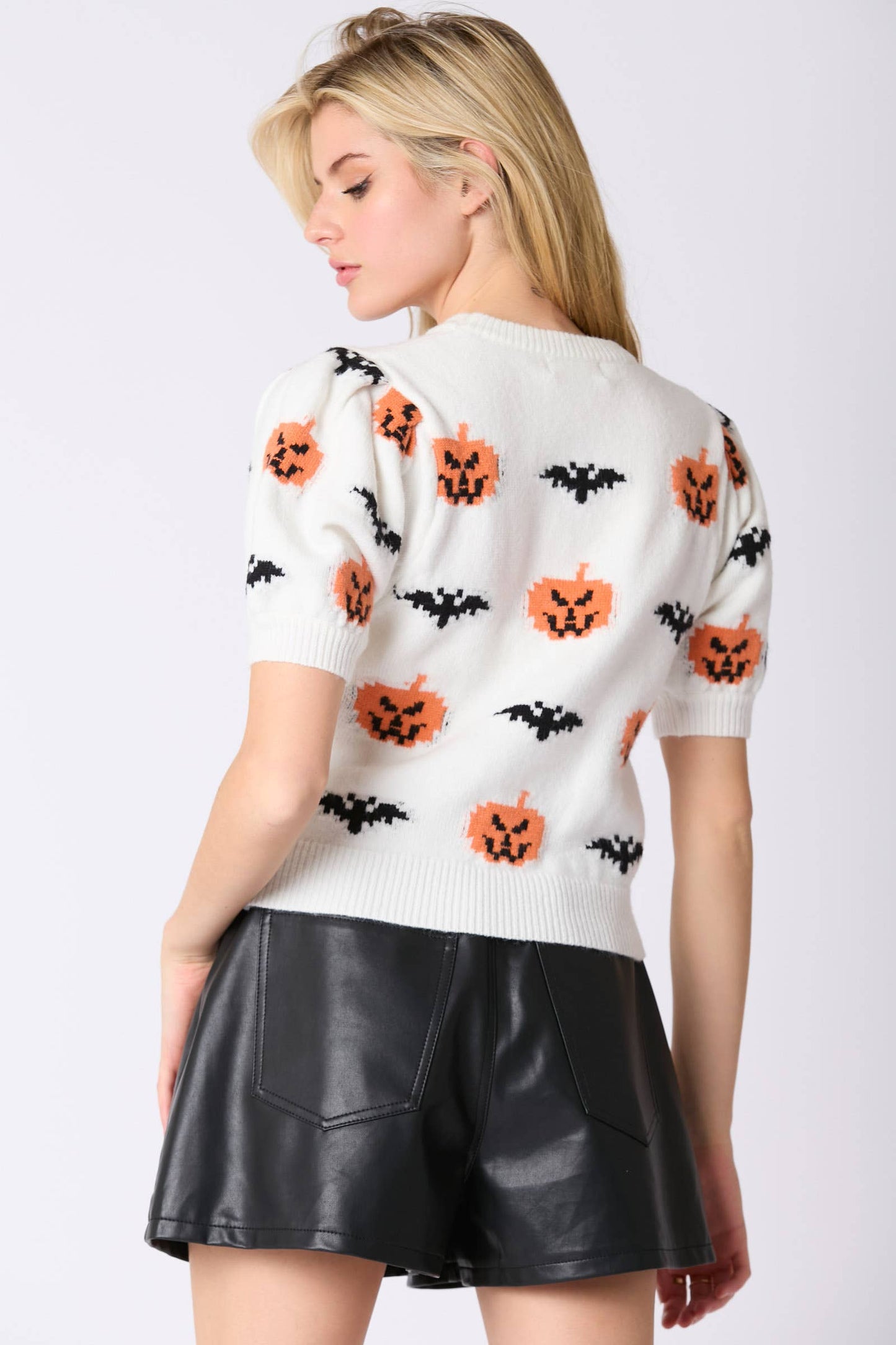Halloween Pumpkin & Bat Pattern Puff Sleeve Sweater- White