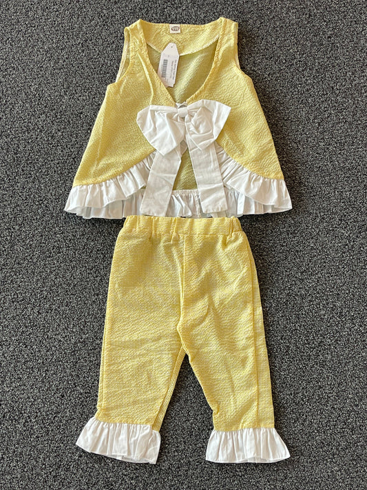 Spring Swing Top Capri Set Yellow